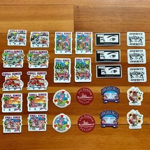 28 Brandy Melville stickers🇺🇸🌻